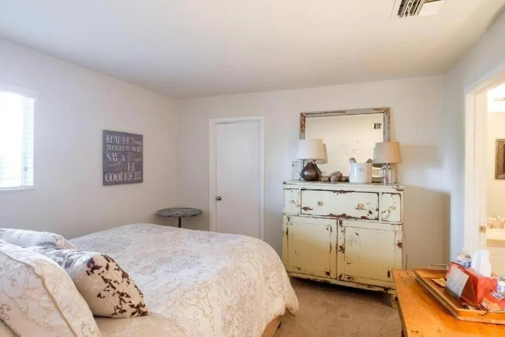 Apartment Downtown Nashville Riverfront Condo
